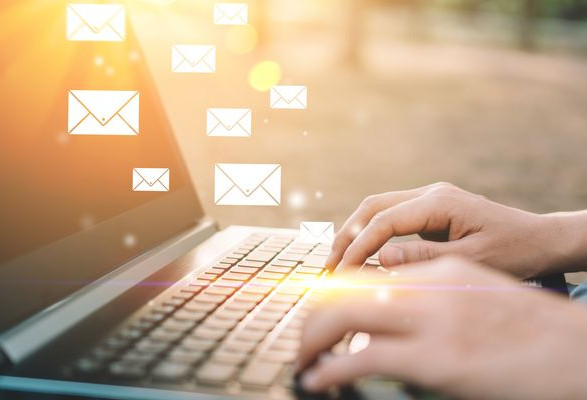 КИЇВ. 15 травня. УНН. Корпоративна електронна пошта компанії - це ефективний інструмент для внутрішніх та зовнішніх комунікацій і потужна система документообігу, яка за влучного налаштування допомагає розвитку вашого бізнесу та є додатковим каналом реклами та просування. 5 причин, чому у вашій компанії повинна бути корпоративна пошта - INFBusiness