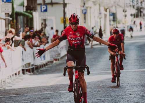Кропивницький велогонщик увійшов до п'ятірки кращих на змаганнях в Італії (ФОТО) - INFBusiness
