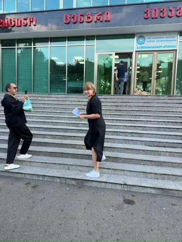 Дружина Саакашвілі відвідала чоловіка уперше за два роки ув'язнення у Грузії - INFBusiness