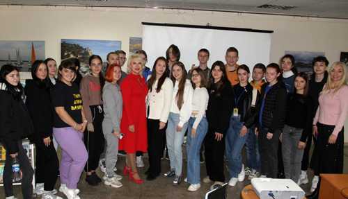 У науковій книгозбірні області навчали берегти ментальне здоров’я (ФОТО) - INFBusiness