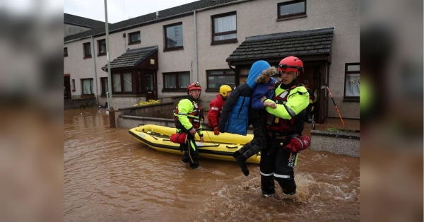 Колосальні збитки: потужний шторм спричинив руйнування і повені в Німеччині, Британії та Франції - INFBusiness
