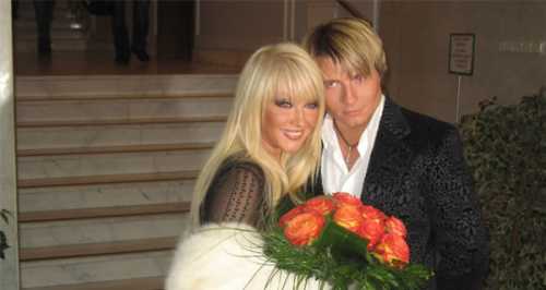 Народні відступники: Чому Лорак та Повалій ніяк не можуть позбавити почесних звань - INFBusiness