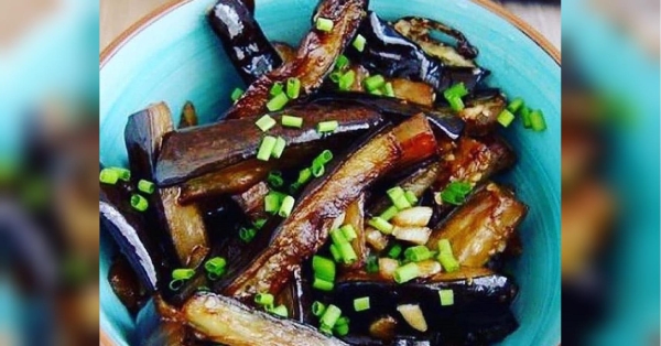 Швидка закуска з баклажанів у соєвому соусі: лише 15 хвилин — і готово! - INFBusiness