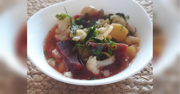 Борщ із цвітною капустою та копченою грушею: новий смак осені - INFBusiness