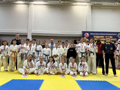 Кропивницькі каратисти і каратистки здобули 17 медалей на чемпіонаті у Києві (ФОТО)
