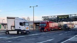 Перевізники Словаччини погрожують також почати блокаду українського кордону