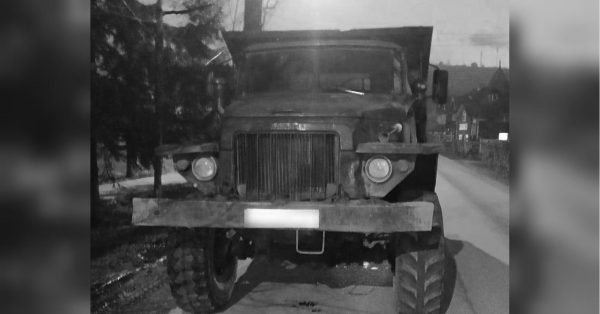 П’яна матір випустила дитину на дорогу: на Закарпатті під колесами «Уралу» загинула маленька дівчинка (відео) - INFBusiness