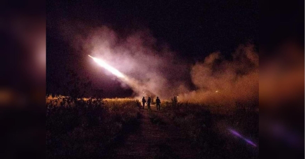 Російський агресор вже ось як 643 доби веде загарбницьку війну проти України, ігноруючи закони та звичаї ведення війни, завдаючи удари з землі і з повітря не тільки по військових, а й по численних цивільних об’єктах нашої держави. З початку вторгнення росії ЗСУ ліквідували більше 326 тисяч загарбників, — Генштаб - INFBusiness