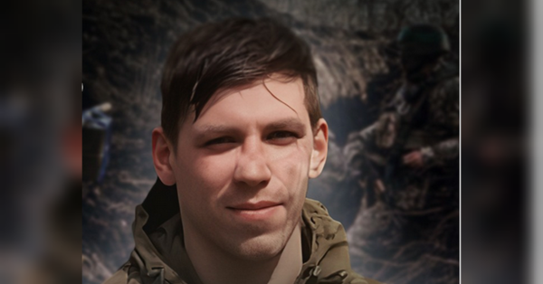 «Урна з прахом сина стоїть у мене вдома, як і в багатьох родинах полеглих воїнів»: мати загиблого розвідника з «Азову» розповіла про причину - INFBusiness