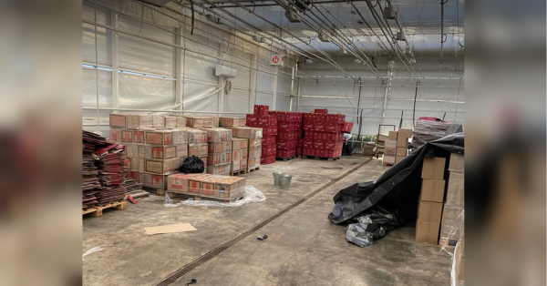 Вилучили 200 тонн «добра»: у «Межигір'ї» під Києвом масово фальсифікували продукцію відомих міжнародних брендів (фото) - INFBusiness