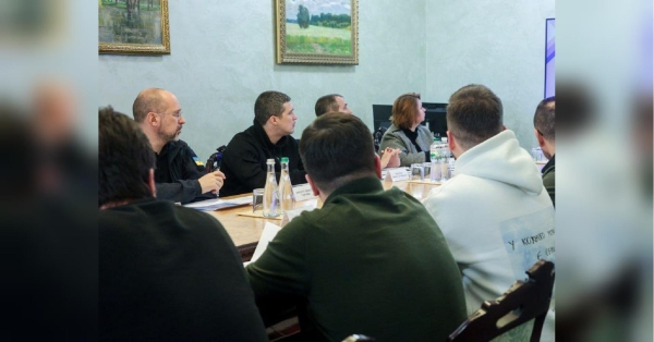 Металошукачі та поліцейські на вході: Кабмін вирішив посилити захист українських школярів - INFBusiness