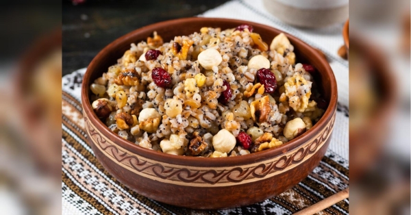 «Її не можна не любити»: рецепт особливої куті від Лілії Цвіт з халвою, курагою, лимоном та фундуком (відео) - INFBusiness