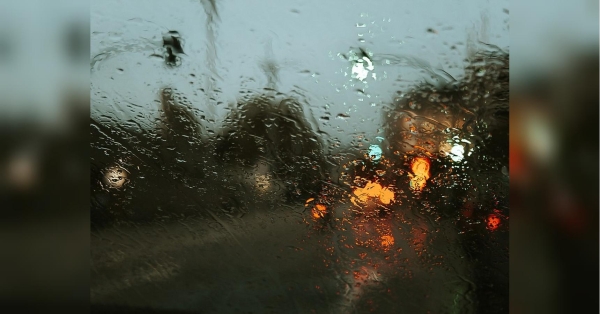 Щоб вікна в авто ніколи не пітніли: несподіваний лайфхак для водіїв - INFBusiness