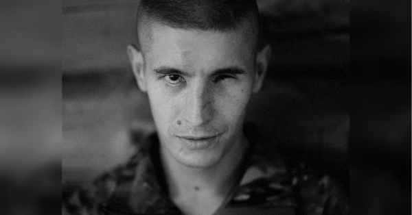 «Медики відправили мене до «двохсотих»: морпіх з Херсонщини втратив свідомість після танкового обстрілу, а отямився вже в полоні - INFBusiness