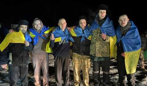 Україна повернула додому частину "азовців" після 1,5 року полону в Росії - INFBusiness
