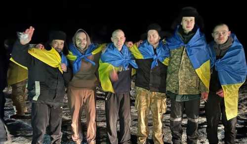 Україна повернула додому частину "азовців" після 1,5 року полону в Росії - INFBusiness