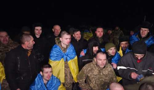 Україна повернула додому частину "азовців" після 1,5 року полону в Росії - INFBusiness