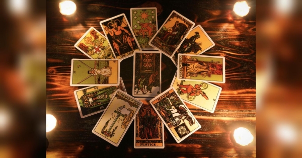 Близнюкам — «Паж жезлів», а Стрільцям — «Лицар кубків»: що обіцяє фінансовий гороскоп Таро на рік - INFBusiness