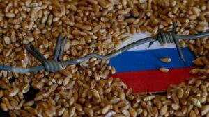 Потрібно заборонити імпорт до ЄС російського зерна та замінити його українським, – міністр Латвії