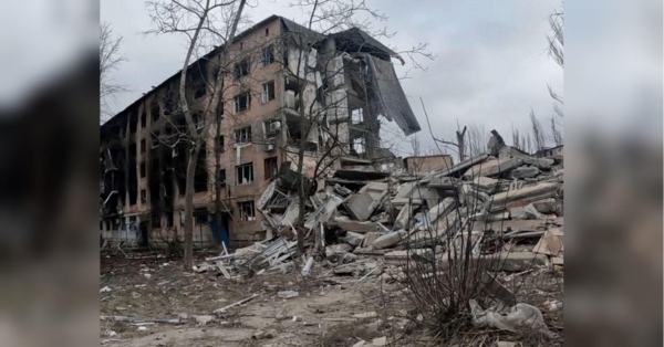 «Дозвольте мені померти тут»: ВВС опублікували кадри з Авдіївки, на яку наступають окупанти - INFBusiness
