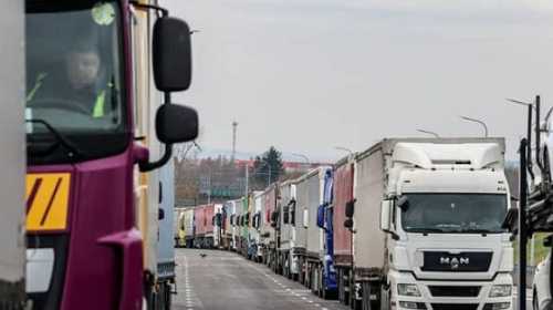 Четвертий місяць блокади: міністр готовий приїхати на кордон з Польщею - INFBusiness