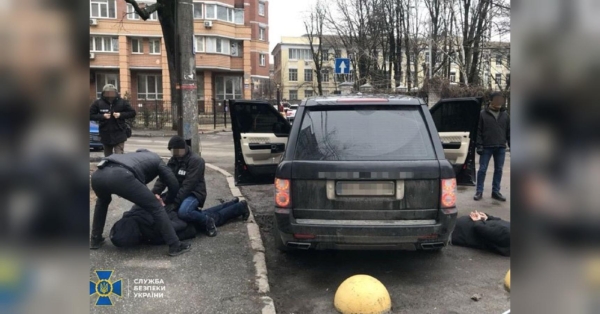 Вимагали 60 тисяч доларів за двох полонених воїнів ЗСУ: правоохоронці затримали ділків, які наживались на біді родичів - INFBusiness