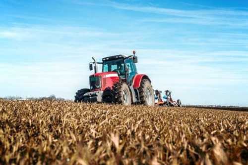 Підробляли документи для реєстрації сільськогосподарської техніки: шахраям загрожує до 5 років - INFBusiness