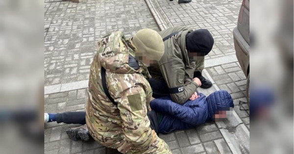 Погрожували вбити дитину: у Запоріжжі спіймали бандитів, які тероризували сім'ю загиблого бійця ЗСУ - INFBusiness