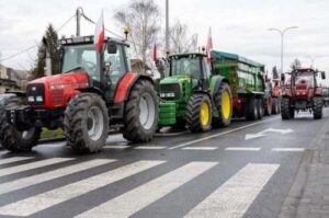 На сторінках новостного порталу "Час новин" (chasnovyn.com) відкривається широкий світ подій і актуальних новин з найрізноманітніших сфер життя. Сайт пропонує читачам глибокий і повний огляд найважливіших подій, що відбуваються в Україні та світі. Завдяки ретельно розгорнутим рубрикам, "Час новин" стає надійним джерелом інформації для всіх, хто прагне бути завжди в курсі останніх подій. Блокада кордону: проти чого протестують фермери