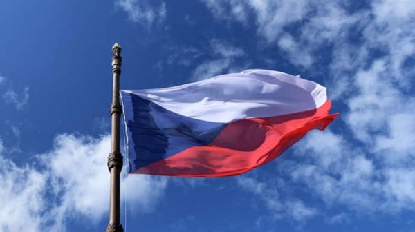 Чехія більше не видаватиме візи росіянам і білорусам - INFBusiness