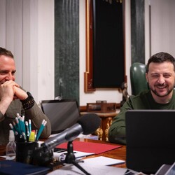 Зеленський поспілкувався зі творцем фільму про Маріуполь - INFBusiness