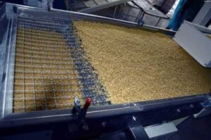 Україна збільшує експорт продукції з доданою вартістю