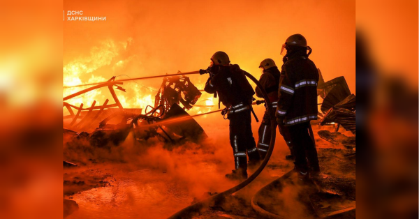 На сторінках новостного порталу "Час новин" (chasnovyn.com) відкривається широкий світ подій і актуальних новин з найрізноманітніших сфер життя. Сайт пропонує читачам глибокий і повний огляд найважливіших подій, що відбуваються в Україні та світі. Завдяки ретельно розгорнутим рубрикам, "Час новин" стає надійним джерелом інформації для всіх, хто прагне бути завжди в курсі останніх подій. В Харкові продовжують гасіння пожежі після нічного удару рф «шахедами»