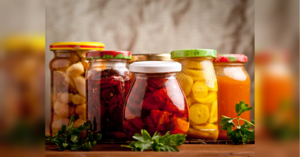 Використовуйте песика або скотч: як легко відкрити банку з тугою кришкою (відео) - INFBusiness