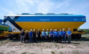 На Львівщині почали виготовляти зерновози повністю української комплектації