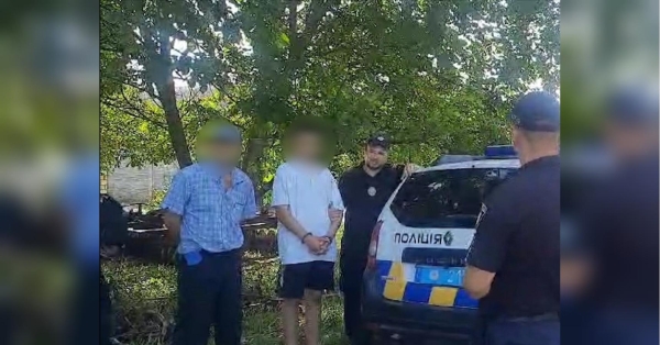 У селі Одеської області 15-річного підлітка зарізали за відмову «почастувати» сигаретою: місцеві жителі влаштували бунт (відео)