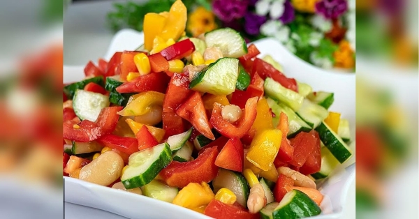 Рецепт з архіву Людмили Борщ: салат «Мексика» — виручить господиню, коли спекотно й не хочеться нічого готувати - INFBusiness