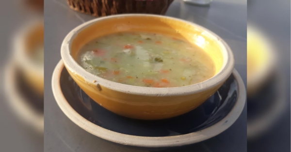 Суп овочевий з куркою: всі овочі нарізайте кубиком - INFBusiness