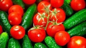 Падіння цін на огірки та помідори
