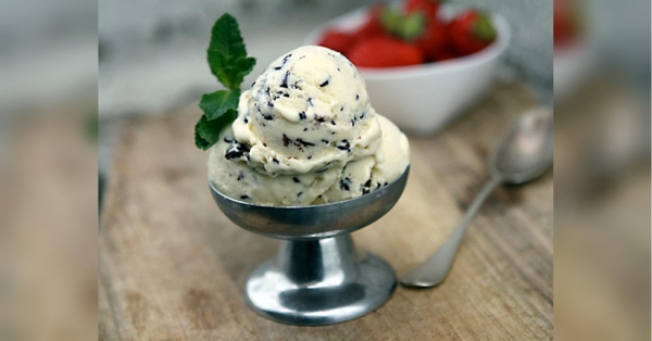 Рятує у спеку, а головне — смачно: готуємо домашнє морозиво за 20 хвилин - INFBusiness