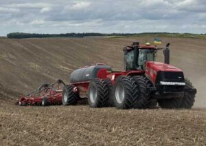 Контінентал почав сіяти озимі під урожай-2025