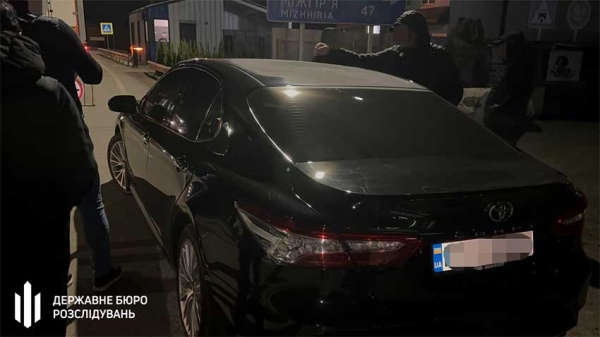Переправляв ухилянтів до ЄС за 10 тисяч доларів: столичному правоохоронцю повідомили про підозру - INFBusiness
