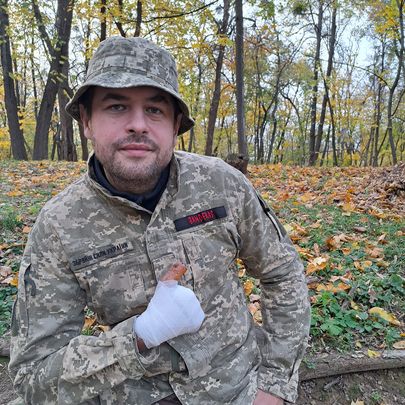 «На війні живеш кожною хвилиною, бо наступної може не бути»: письменник та військовий Сергій Дзюба про виклики великої війни - INFBusiness
