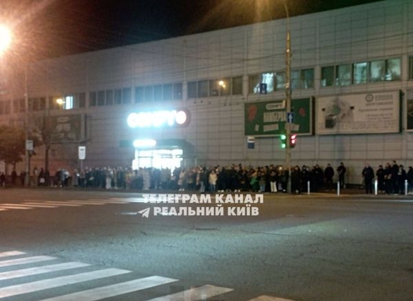 В Києві на станції метро «Либідська» людина впала під потяг - INFBusiness