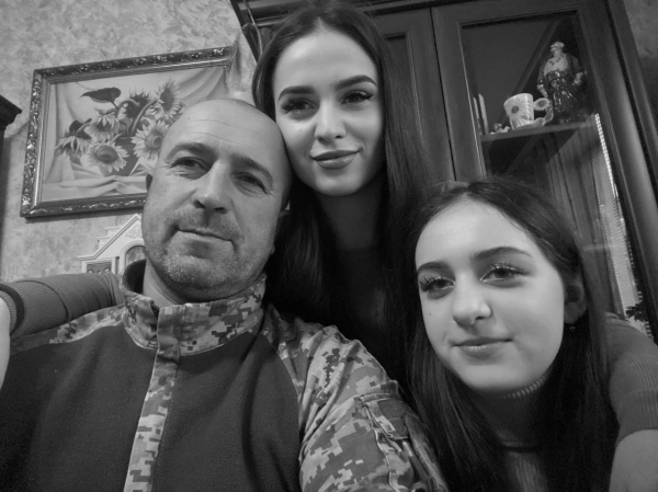 «Ми були проти, щоби він йшов на війну. Але тато вийшов із дому за хлібом, а повернувся з повісткою»: історія життя та смерті воїна із Закарпаття - INFBusiness