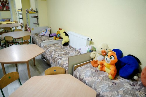 «Порозлягалися, як пани, і вчимося»: під Полтавою для сільських ліцеїстів обладнали незвичайне захисне укриття - INFBusiness