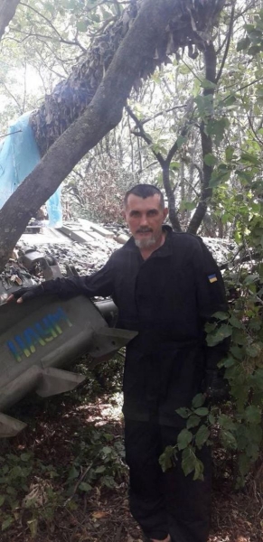 Під час прориву на Херсон на одному з напрямків танк Сергія йшов першим: родина воїна вірить, що він посмертно отримає звання «Герой України» - INFBusiness