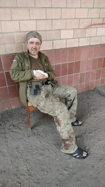 «Окупанти йшли на нас, думаючи, що ми загинули. І тут я став на повний зріст і дав чергу»: герой «ФАКТІВ» за подвиг отримав орден - INFBusiness