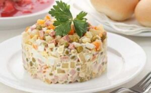 За салат Олів’є доведеться заплатити більше, – експерт