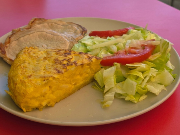 «Зазвичай більш-менш повноцінно могла поїсти в альберге чи в барі», — розповідає Олена Італієць цитував в Іспанії Ліну Костенко українською: пілігримка з Києва пройшла 315 кілометрів Шляхом святого Якова на підтримку української мови - INFBusiness